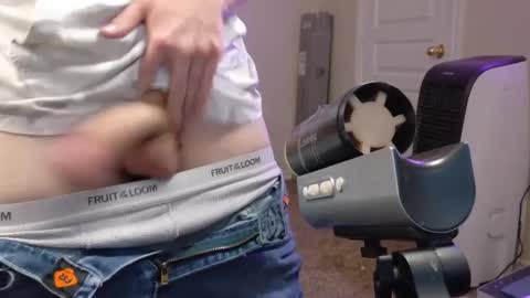 Snapshot of isaac_sheffield chatting on February 3, 2025, 1:08 pm isaac online show from February 3, 2025, 1:08 pm