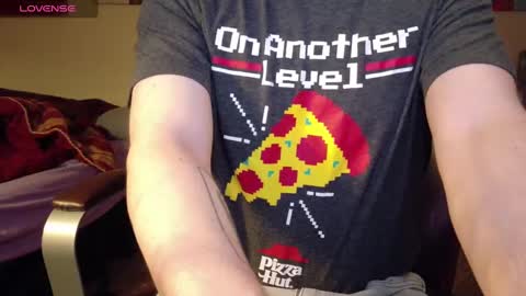 Snapshot of isaac_sheffield chatting on February 21, 2025, 1:33 pm isaac online show from February 21, 2025, 1:33 pm