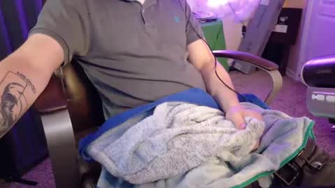 Snapshot of isaac_sheffield chatting on September 13, 2025, 3:23 pm isaac online show from September 13, 2025, 3:23 pm