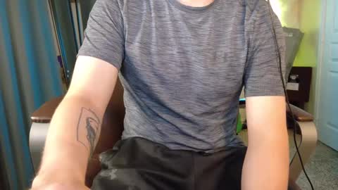 Snapshot of isaac_sheffield chatting on September 17, 2025, 10:55 pm isaac online show from September 17, 2025, 10:55 pm