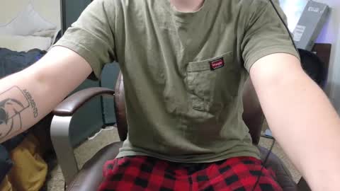 Snapshot of isaac_sheffield chatting on October 5, 2025, 2:32 am isaac online show from October 5, 2025, 2:32 am