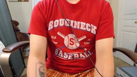 Snapshot of isaac_sheffield chatting on October 31, 2025, 9:38 pm isaac online show from October 31, 2025, 9:38 pm