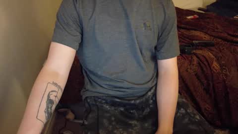 Snapshot of isaac_sheffield chatting on December 13, 2025, 10:15 pm isaac online show from December 13, 2025, 10:15 pm