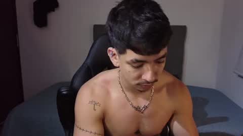 Snapshot of isaac_sttone01 chatting on June 11, 2026, 3:04 am muscle isaac online show from June 11, 2026, 3:04 am