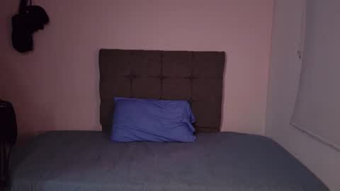 Snapshot of isaac_sttone01 chatting on June 13, 2026, 1:36 am muscle isaac online show from June 13, 2026, 1:36 am
