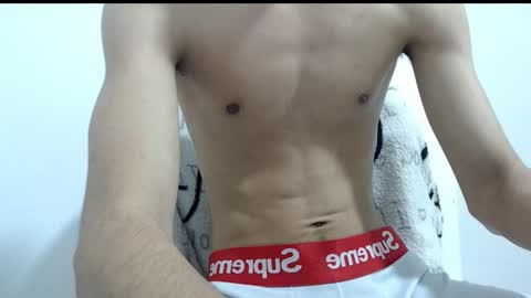 Snapshot of isaaclatino chatting on November 28, 2025, 2:36 am isaac online show from November 28, 2025, 2:36 am