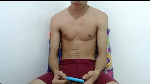 Snapshot of isaaclatino chatting on March 20, 2026, 6:18 am isaac online show from March 20, 2026, 6:18 am