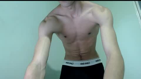 Snapshot of isaaclatino chatting on April 21, 2026, 7:03 am isaac online show from April 21, 2026, 7:03 am