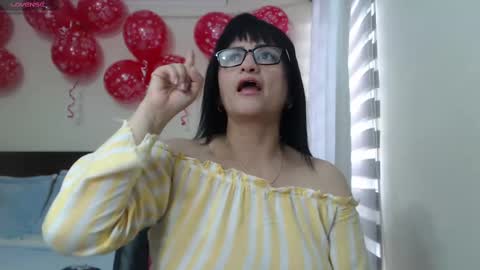Snapshot of isabeel_sofia01 chatting on February 11, 2025, 8:42 pm Isabeel Sofia online show from February 11, 2025, 8:42 pm