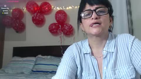 Snapshot of isabeel_sofia01 chatting on February 20, 2025, 12:08 am Isabeel Sofia online show from February 20, 2025, 12:08 am
