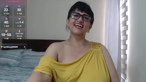 Snapshot of isabeel_sofia01 chatting on February 21, 2025, 5:42 pm Isabeel Sofia online show from February 21, 2025, 5:42 pm