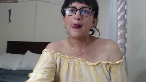 Snapshot of isabeel_sofia01 chatting on March 4, 2025, 10:16 pm Isabeel Sofia online show from March 4, 2025, 10:16 pm
