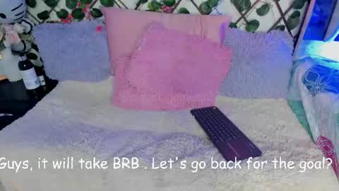 Snapshot of isabel_jamess chatting on June 14, 2026, 2:24 am Isa online show from June 14, 2026, 2:24 am