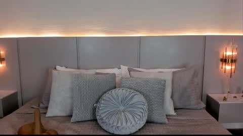 Snapshot of isabel_millher chatting on September 19, 2025, 3:19 am Isa online show from September 19, 2025, 3:19 am