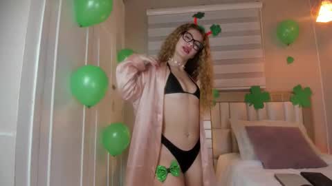 isabela__x online show from March 17, 2026, 11:35 am