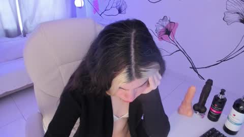 isabela_fiorelli online show from October 16, 2025, 2:18 pm