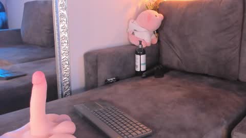 Isabela online show from February 4, 2025, 6:17 pm