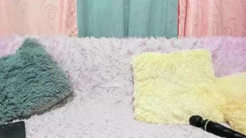 Snapshot of isabela_gonzalez_ chatting on February 26, 2025, 3:32 am ISA online show from February 26, 2025, 3:32 am