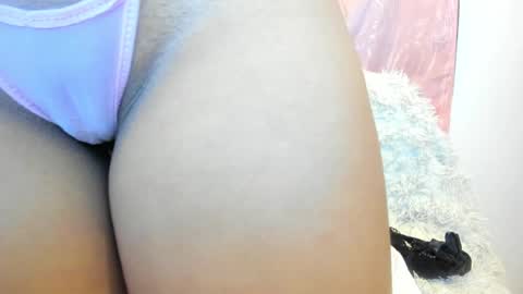 Snapshot of isabela_gonzalez_ chatting on November 15, 2025, 3:59 am ISA online show from November 15, 2025, 3:59 am