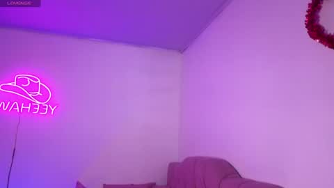 Snapshot of isabela_tay chatting on July 8, 2026, 11:48 am ISABELA online show from July 8, 2026, 11:48 am
