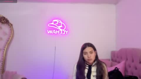 Snapshot of isabela_tay chatting on July 17, 2026, 11:28 am ISABELA online show from July 17, 2026, 11:28 am