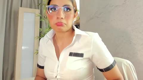 isabelastefano online show from February 20, 2026, 3:14 am