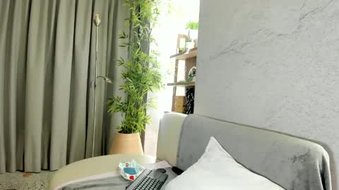 isabelastefano online show from May 5, 2026, 3:14 am