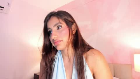 isabelastefano online show from May 19, 2026, 3:02 am