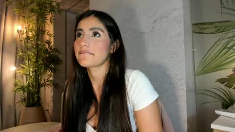 isabelastefano online show from May 28, 2026, 3:26 am
