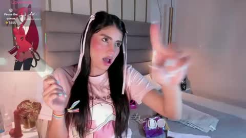 isabelastefano online show from June 14, 2026, 3:19 am