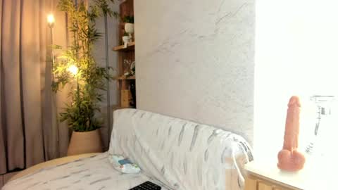 isabelastefano online show from July 16, 2026, 3:23 am