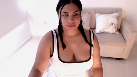 isabelateran online show from April 29, 2026, 7:31 pm