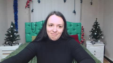 IsabelBlackberry online show from December 27, 2024, 9:17 am