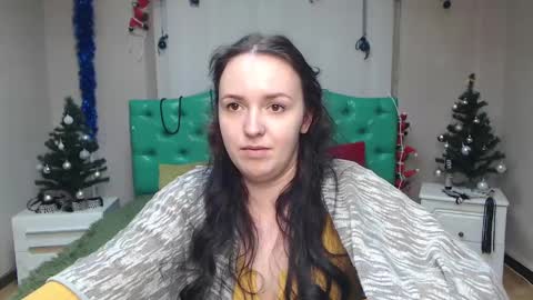 IsabelBlackberry online show from January 6, 2025, 12:24 pm