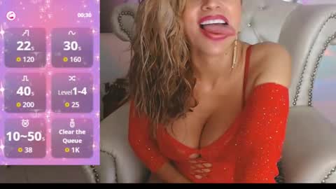 Isabel online show from October 21, 2025, 8:09 pm