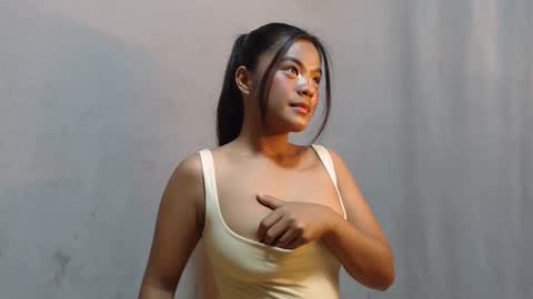 Snapshot of isabell2207 chatting on May 27, 2026, 8:50 pm Isabell online show from May 27, 2026, 8:50 pm