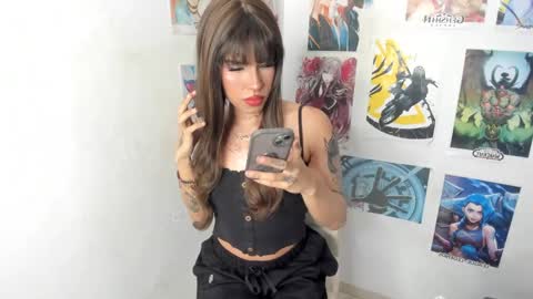 Snapshot of isabell_xstar chatting on January 13, 2025, 12:19 am isa 3 online show from January 13, 2025, 12:19 am