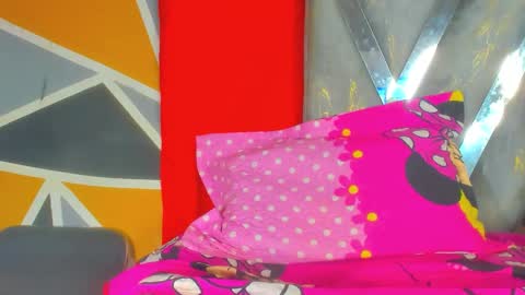 Snapshot of isabell_xstar chatting on October 10, 2025, 7:24 pm isa 3 online show from October 10, 2025, 7:24 pm