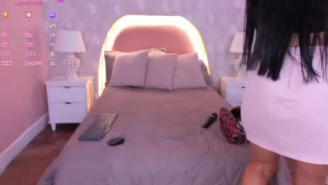 Snapshot of isabella__milf chatting on May 14, 2026, 7:09 pm isabella__milf online show from May 14, 2026, 7:09 pm
