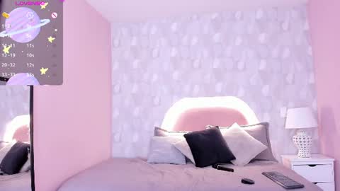Snapshot of isabella__milf chatting on July 18, 2026, 7:17 pm isabella__milf online show from July 18, 2026, 7:17 pm