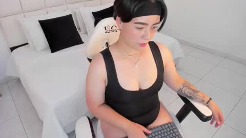 isabella_clarkk online show from March 11, 2026, 12:16 am