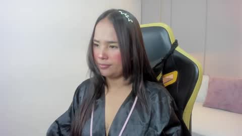 Isabel florez online show from May 5, 2026, 2:30 am