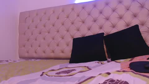 isabella_jazz online show from January 13, 2025, 4:19 pm