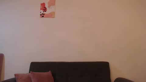 Snapshot of isabella_jones9 chatting on February 28, 2025, 3:15 am ISABELLA online show from February 28, 2025, 3:15 am