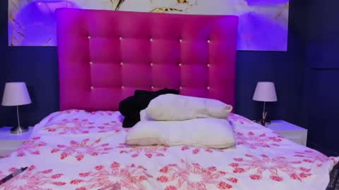 Snapshot of isabella_lovestory chatting on December 13, 2025, 8:58 pm isabella lovestory online show from December 13, 2025, 8:58 pm