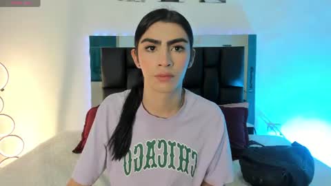 Snapshot of isabella_moon9 chatting on July 14, 2026, 11:27 am Isabella Moon9 online show from July 14, 2026, 11:27 am