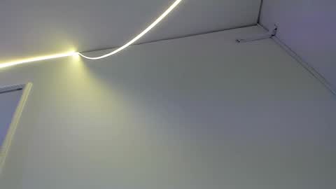 Isabella Nowa online show from February 14, 2026, 12:02 pm