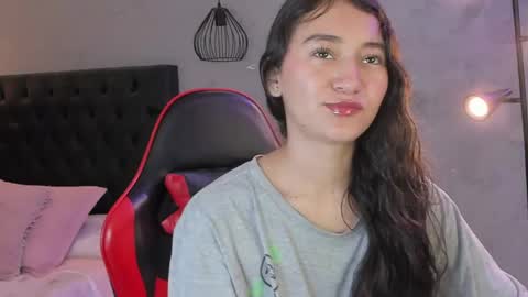 Isabella Nowa online show from April 25, 2026, 11:35 am