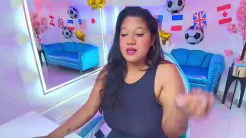 Snapshot of isabella_rows chatting on June 13, 2026, 7:56 pm Isabella online show from June 13, 2026, 7:56 pm