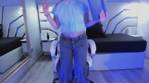 Snapshot of isabella_santamaria chatting on November 23, 2025, 3:06 am Isa online show from November 23, 2025, 3:06 am